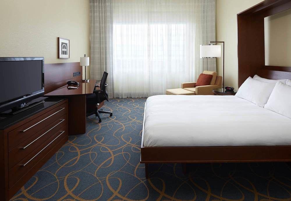 Marriott Montreal Airport In-Terminal Hotel Dorval Eksteriør bilde