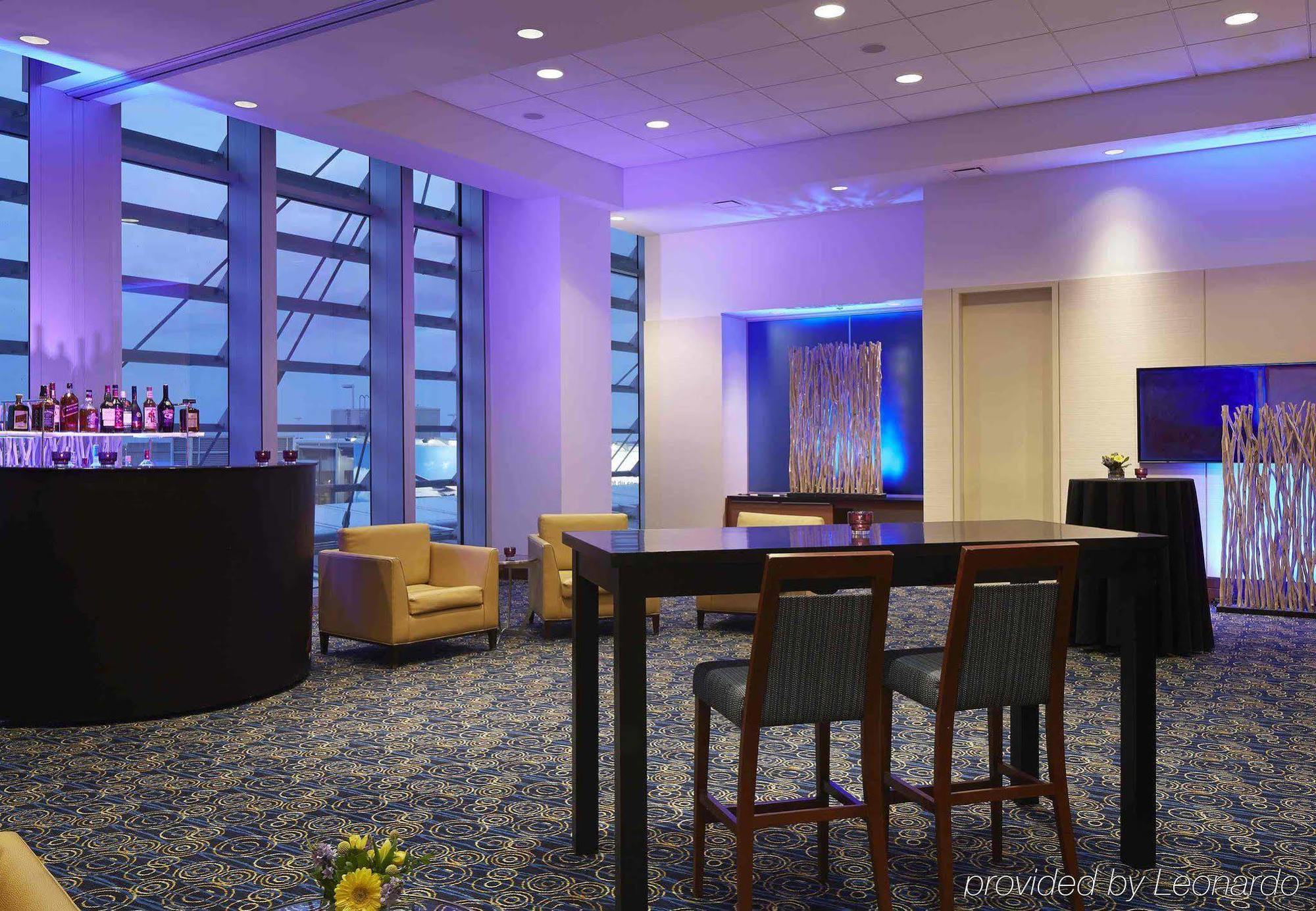 Marriott Montreal Airport In-Terminal Hotel Dorval Eksteriør bilde